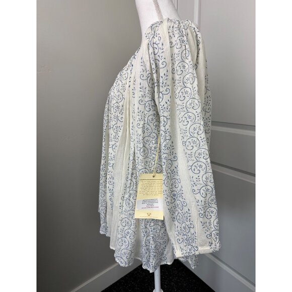 True Religion Womens Boho Top S Blue & White Trellis Print With Princess Seams - Picture 6 of 16